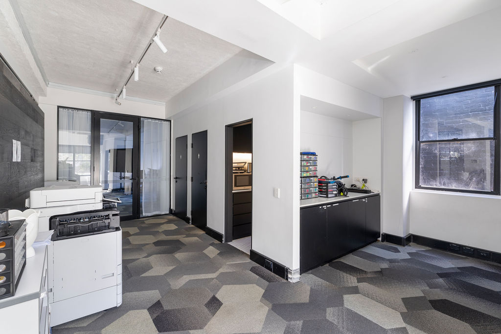 68 Moncur Street Office